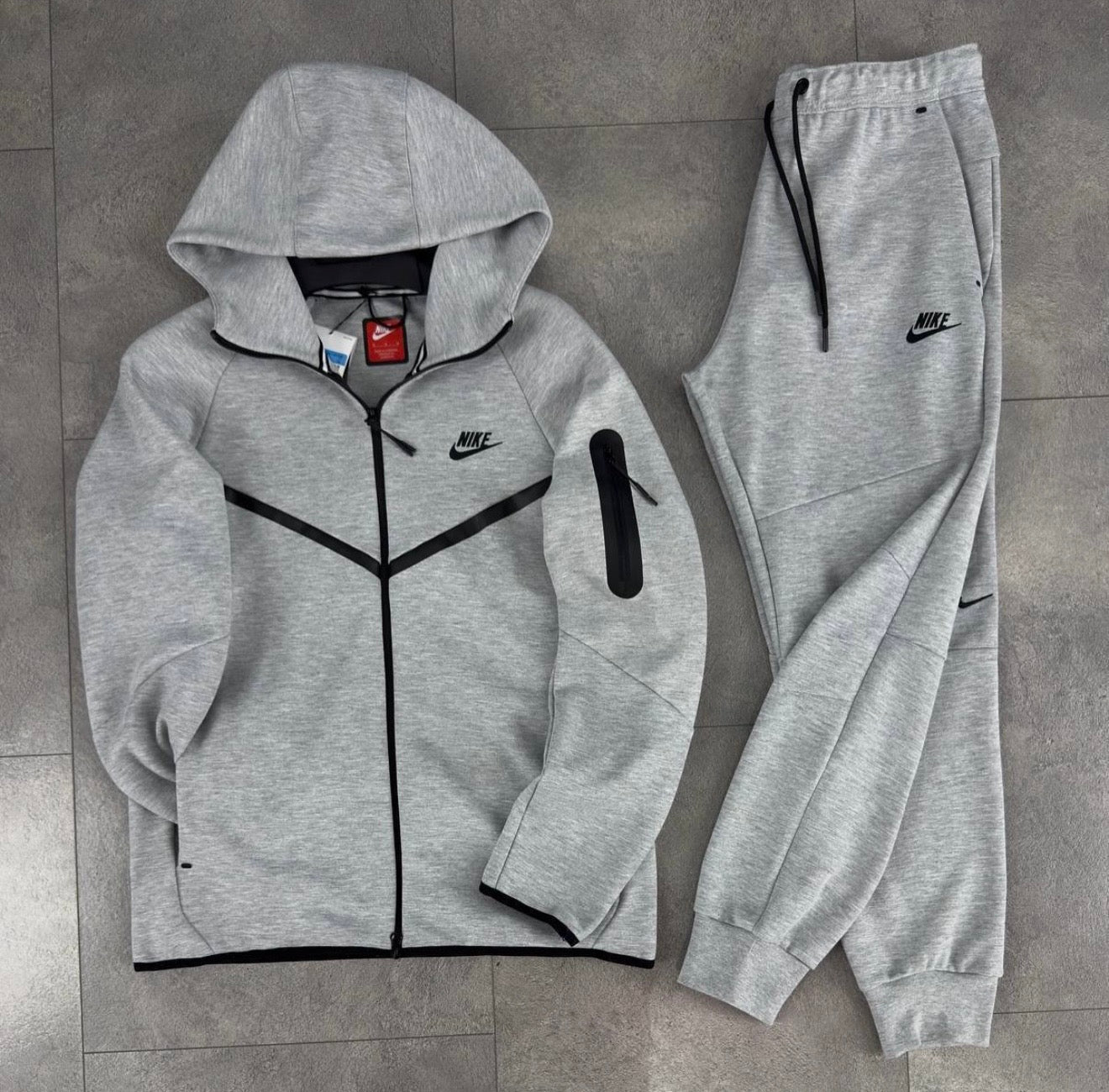 Tuta Nike Tech