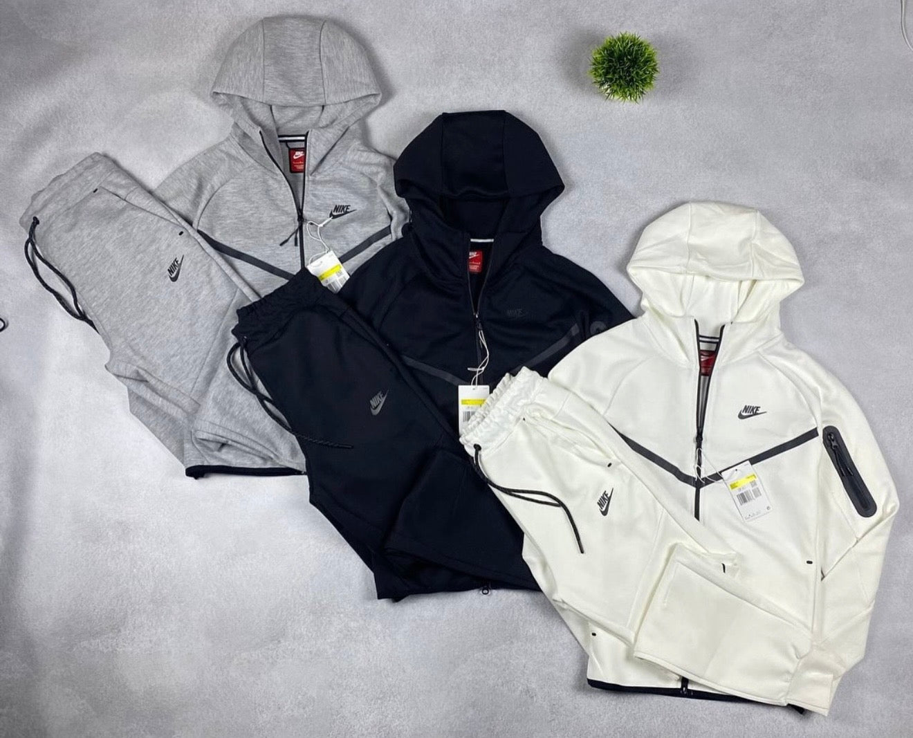 Tuta Nike Tech