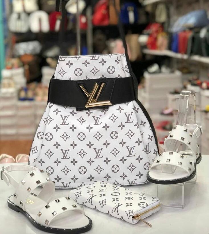 COMBO SCARPE + BORSA LV